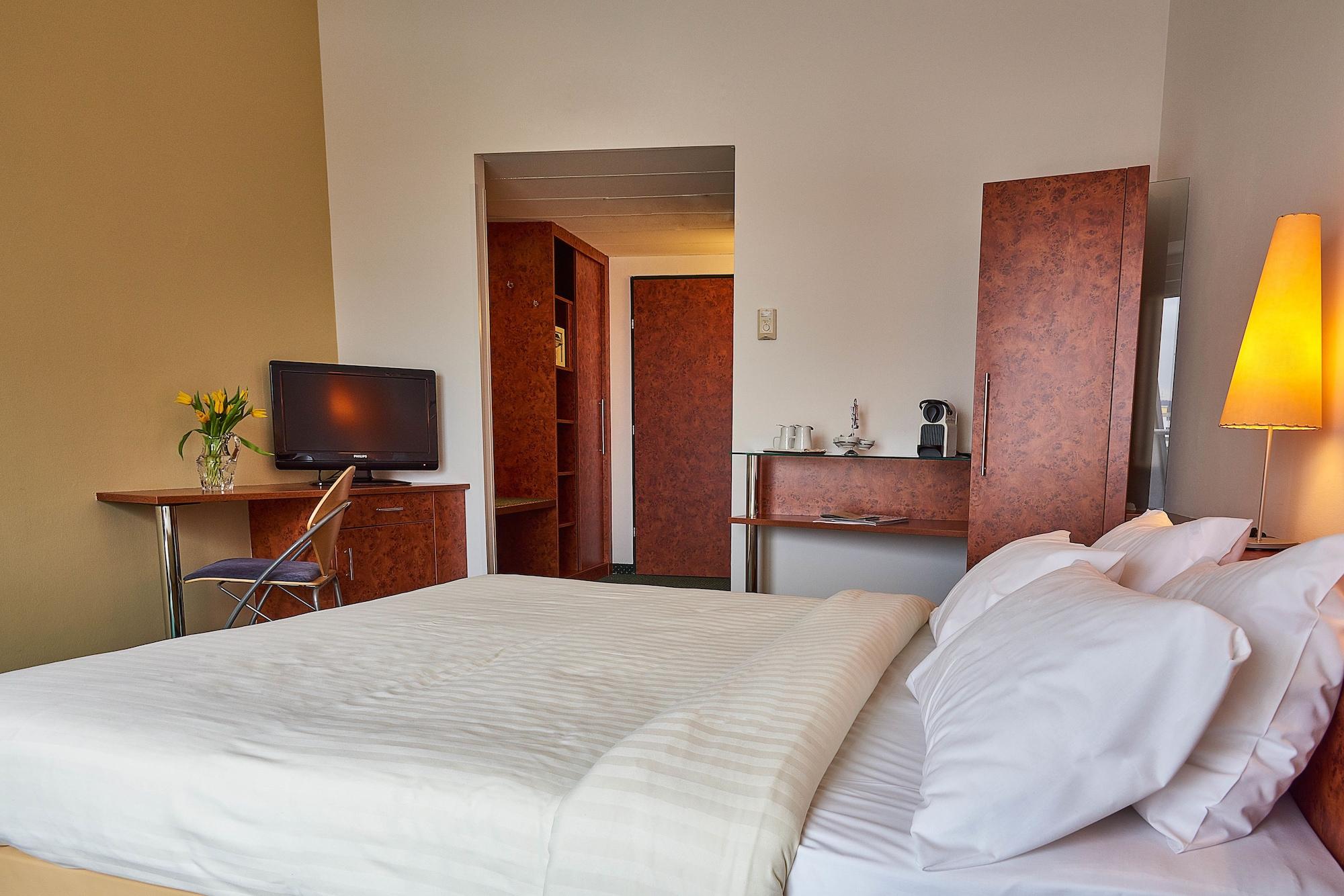 Hotel Star Premium 3*